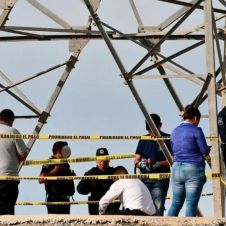 Un menor se suicida de torre de CFE .jpeg