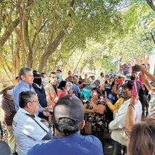 uriostegui protesta ok .jpg