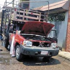 Dos lesionados al estallar pirotecnia en mitin electoral en Yautepec