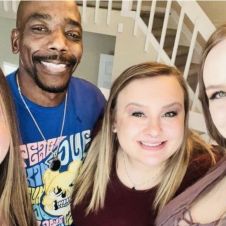 nick davis esposo trofeo.jpg