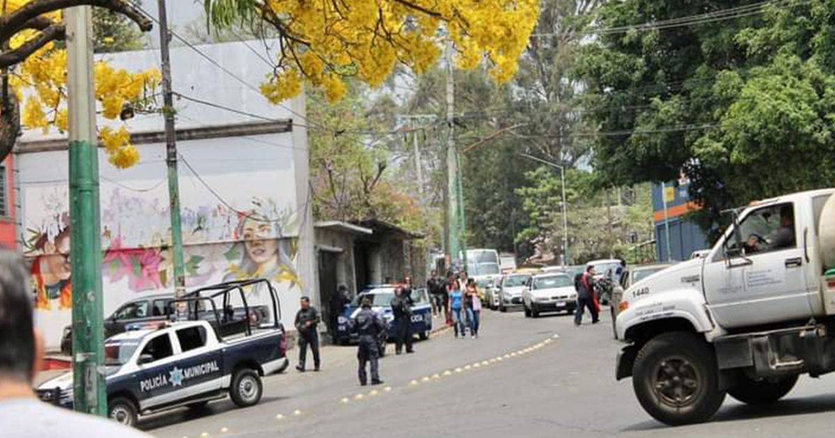 Atacan a balazos a un taxista en Cuernavaca