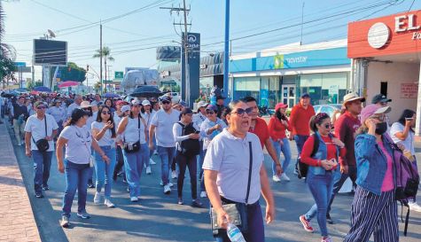 Protestan docentes contra reforma a la Ley del ISSSTE
