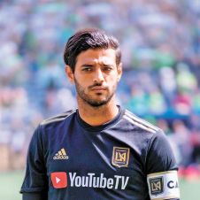 Carlos-Vela-Barcelona-futbol-280320.jpg