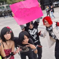Planean marcha emo despues de años