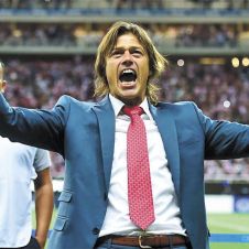 almeyda.jpg