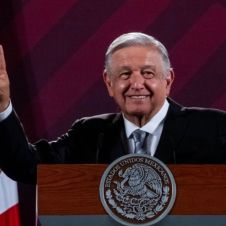 AMLO (2).jpg