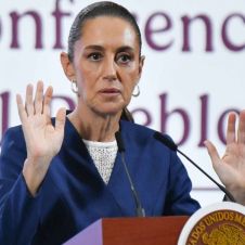 Sheinbaum dando declaraciones