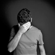 El trauma generacional es una herida emocional que no empieza contigo