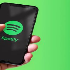 Spotify-logo-cellphone.jpg