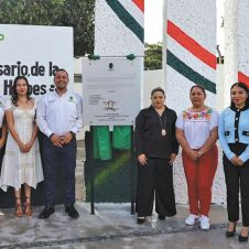 Hon­ran a los Niños Héroes en Temixco en cere­mo­nia cívica