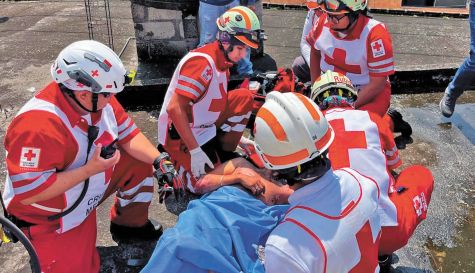 hombre herido tras recibir descarga 