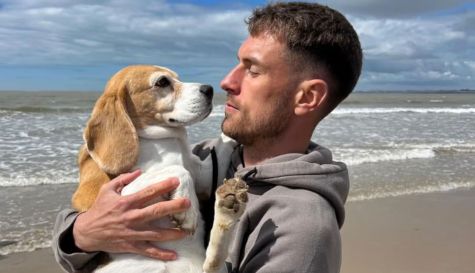 Aaron Ramsey deja pumas 