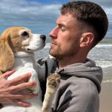 Aaron Ramsey deja pumas 