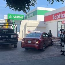 Asaltan a cuentahabiente al salir de banco Asaltan a cuentahabiente al salir de banco