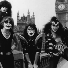 Kiss-1976-billboard-1548.png