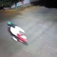 Dos sujetos armados asaltaron a un joven 