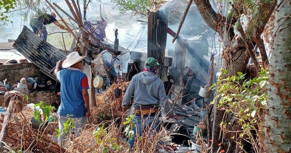 Quema de basura provoca incendio y reduce a cenizas vivienda en Zacatepec