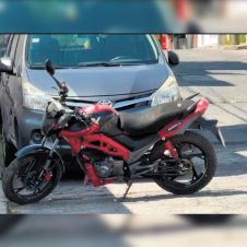 Una motocicleta fue asegurada por elementos policíacos