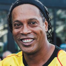 05FEB26_P4_RONALDINHO.JPG