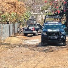 Con un balazo en la cabeza y un narcomensaje fue hallado el cadáver de un hombre