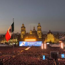 4154_shakira.jpg