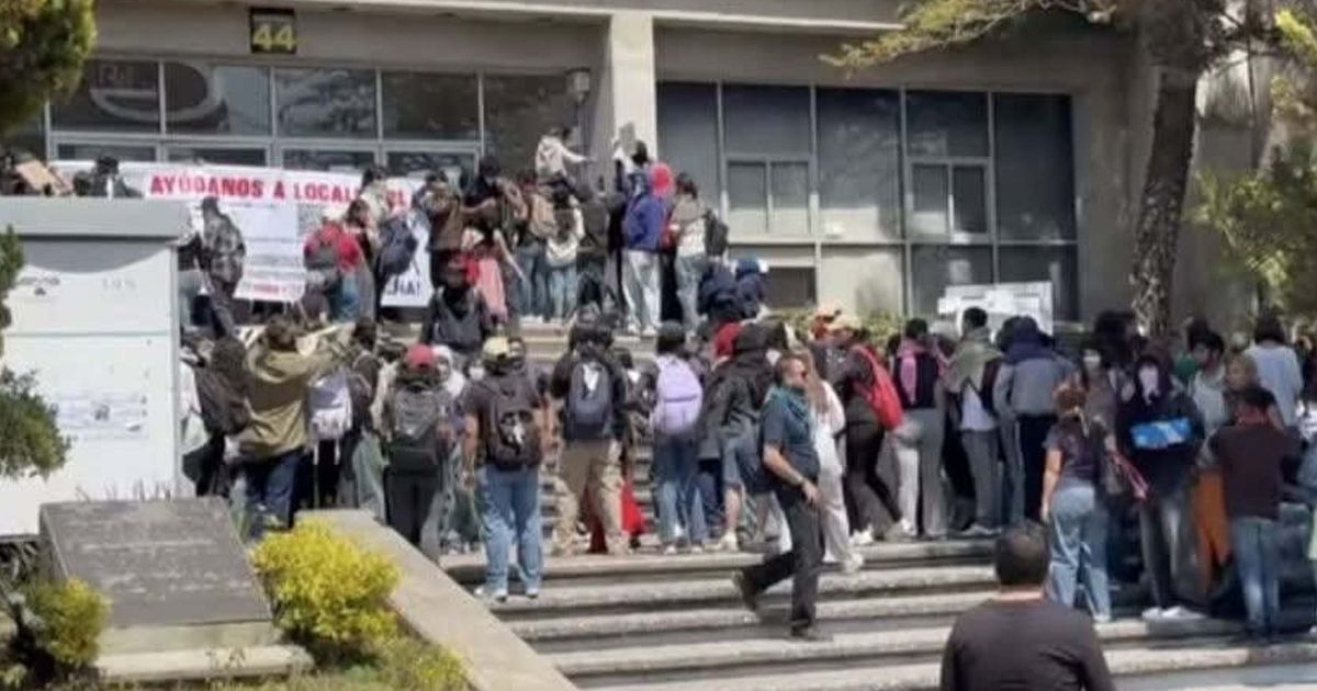 Estudiantes toman Torre de Rectoría de la UAEM en Chamilpa; exigen ...