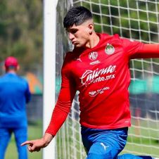 ALAN PULIDO.jpg