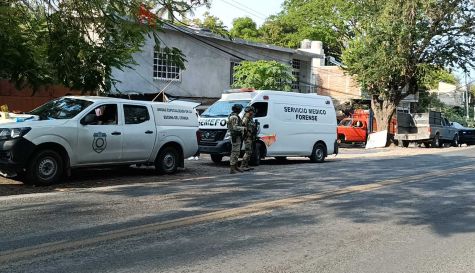 Un hombre perdió la vida en el lugar; una mujer resultó gravemente lesionada