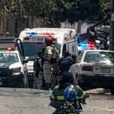 Muerto en La Misión, Emiliano Zapata