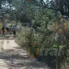 Hallan cadáver calcinado en mototaxi en Coatetelco