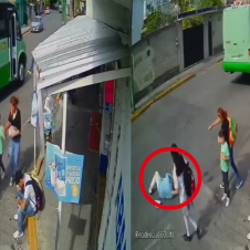 Chofer de Ruta Chapulín tira a abuelito