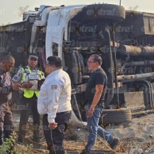 Vuelca Ruta 19 en Yautepec