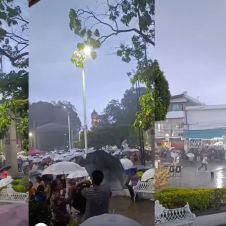 Mamás de Jiutepec sufrieron las consecuencias de una mala previsión por parte de las autoridades Mamás de Jiutepec sufrieron las consecuencias de una mala previsión por parte de las autoridades