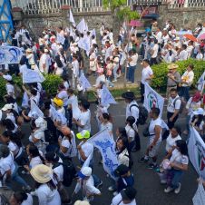 Marcha por la paz en calles de Cuernavaca