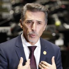 Diputado Sergio Mayer.