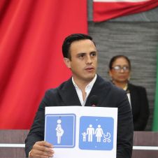 Diputado Daniel Martínez Terrazas