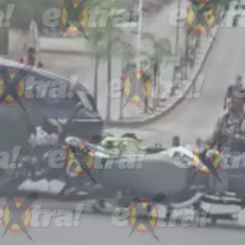 Motociclista sobrevive de milagro