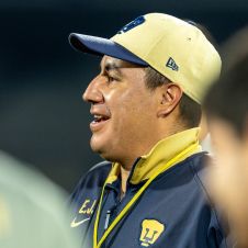 Pumas y Efraín Juárez inician batalla legal por rescisión de contrato