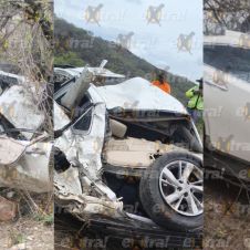 Dos muertos en la autopista Siglo XXI, a la altura de Tlaquiltenango Dos muertos en la autopista Siglo XXI, a la altura de Tlaquiltenango