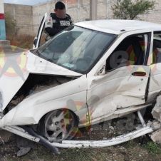 Choque de autos en el Libramiento Oriente