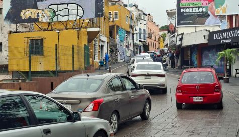 Caos vehicular en Cuernavaca por bloqueo de la CNTE en avenida Morelos