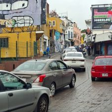 Caos vehicular en Cuernavaca por bloqueo de la CNTE en avenida Morelos