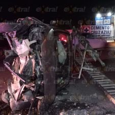 Abandonan auto accidentado en Yecapixtla