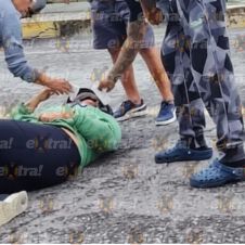 Motociclista embestida por un auto en Cuautla
