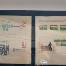 Muestra de estampillas postales del Mundial en Cuernavaca