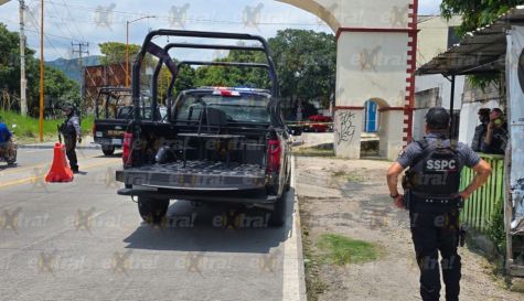 Motociclista muere tras evadir punto de revisión y estrellarse en el pavimento