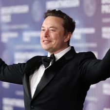 Elon Musk logra una cifra nunca antes vista y cambia la historia de las grandes fortunas