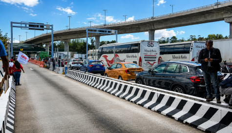 Maestros de la CNTE toman la caseta de Tlalpan en la autopista hoy