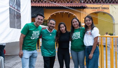 Alcalde de Tepoztlán apoya a medallista de levantamiento de pesas