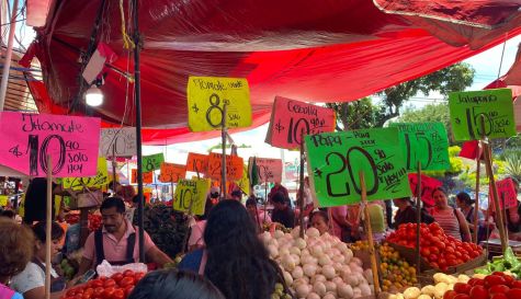 Canasta básica baja de precio en mercado de Cuernavaca